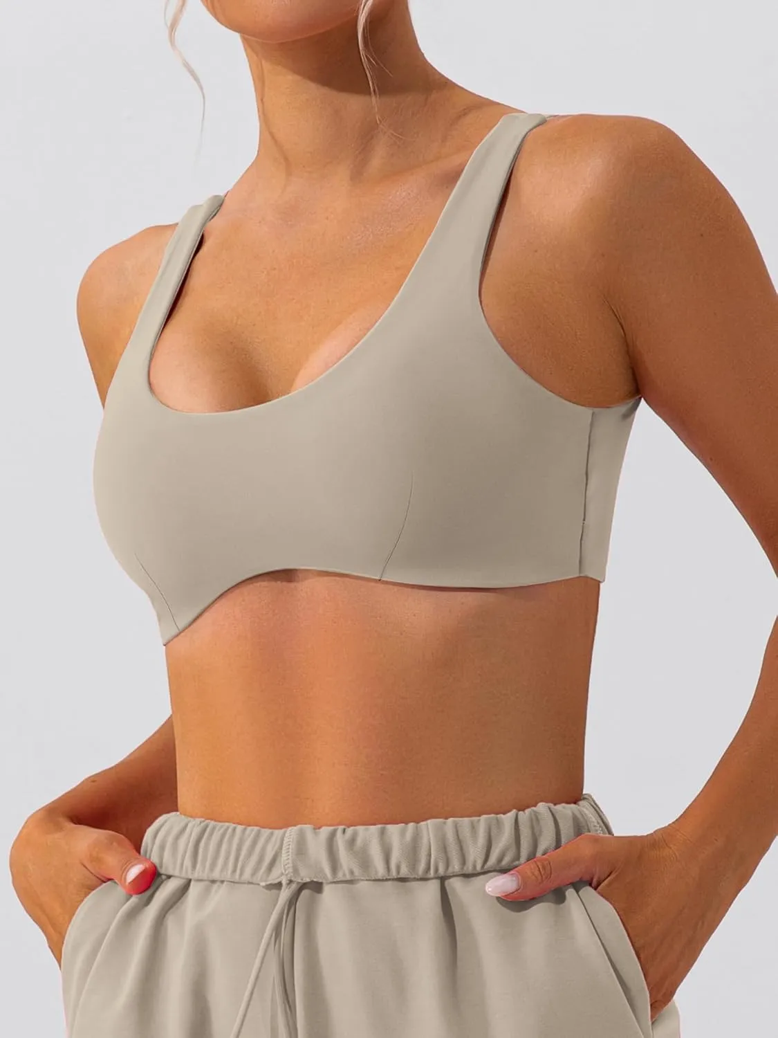 ABOCIW Womens Scoop Neck Sports Bra Padded U Back Medium Impact Fitness Gym Yoga Bra Workout Crop Top