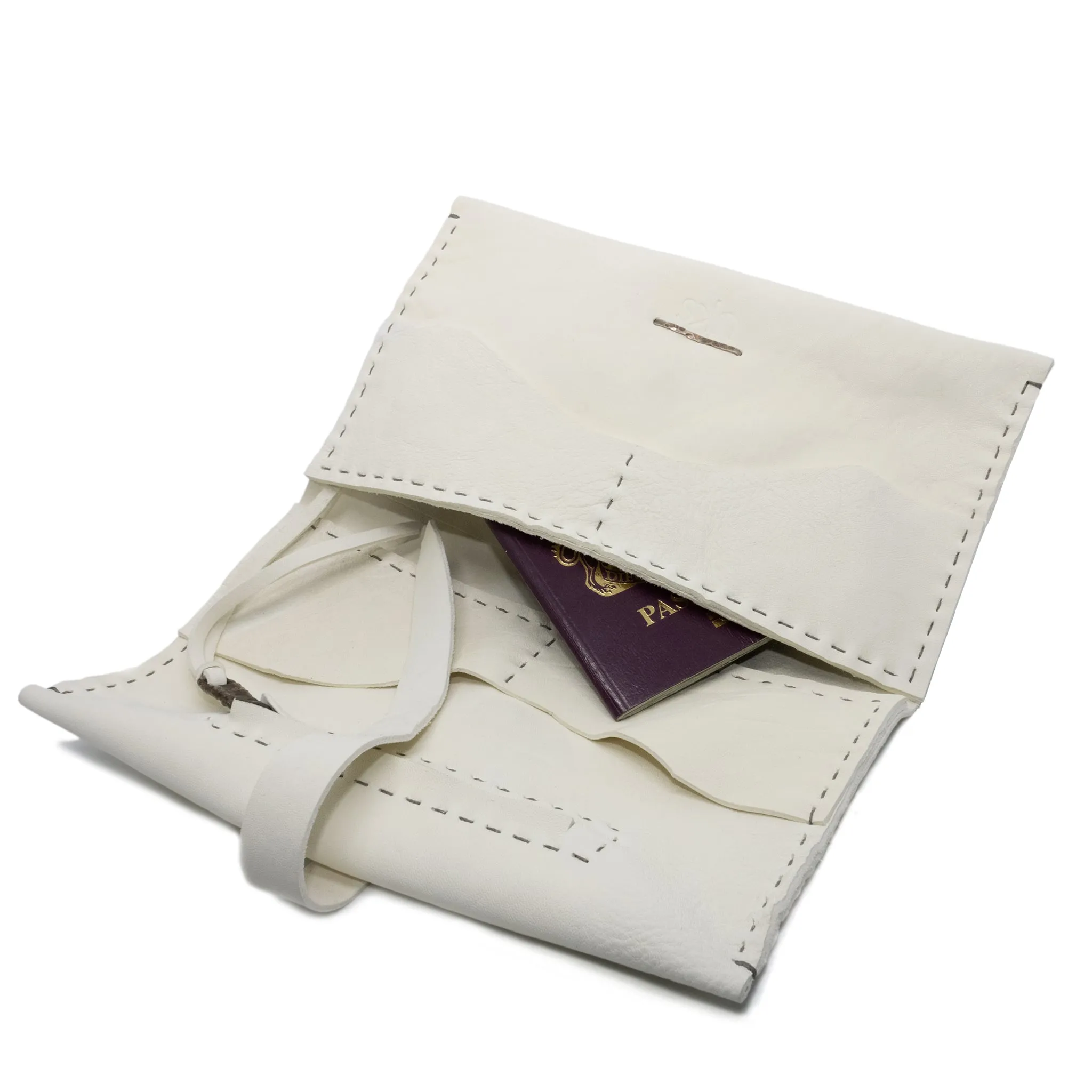 albino culatta leather long wallet