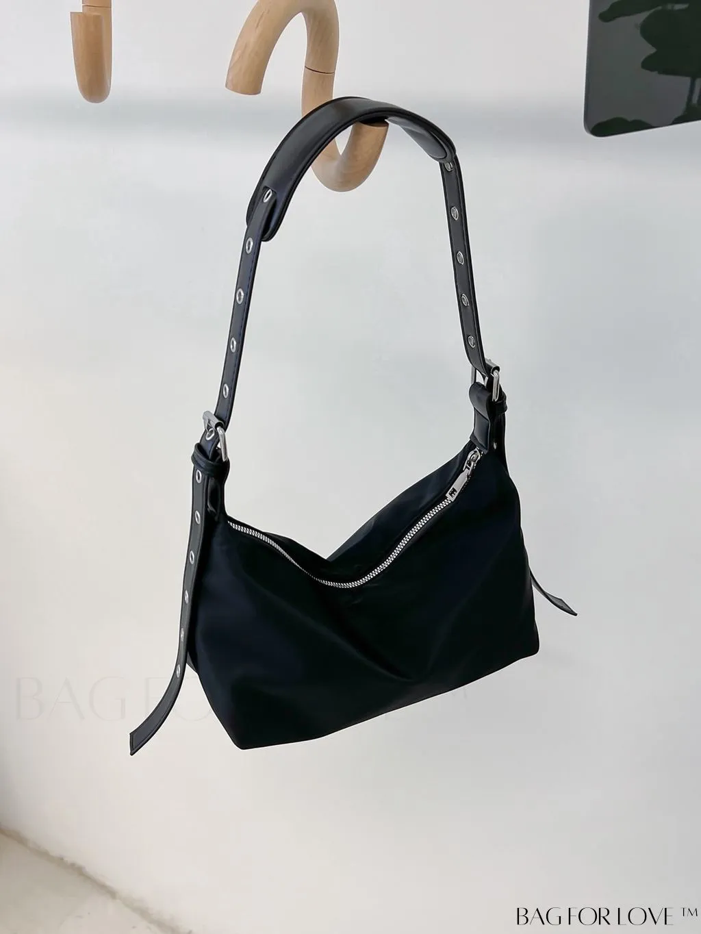 BagForLove - Black Dumpling-Shaped Womens Messenger Bag - Lightweight, Versatile, and Stylish