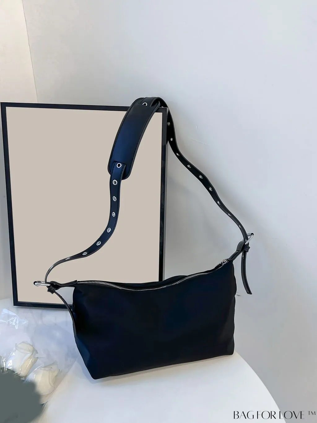 BagForLove - Black Dumpling-Shaped Womens Messenger Bag - Lightweight, Versatile, and Stylish