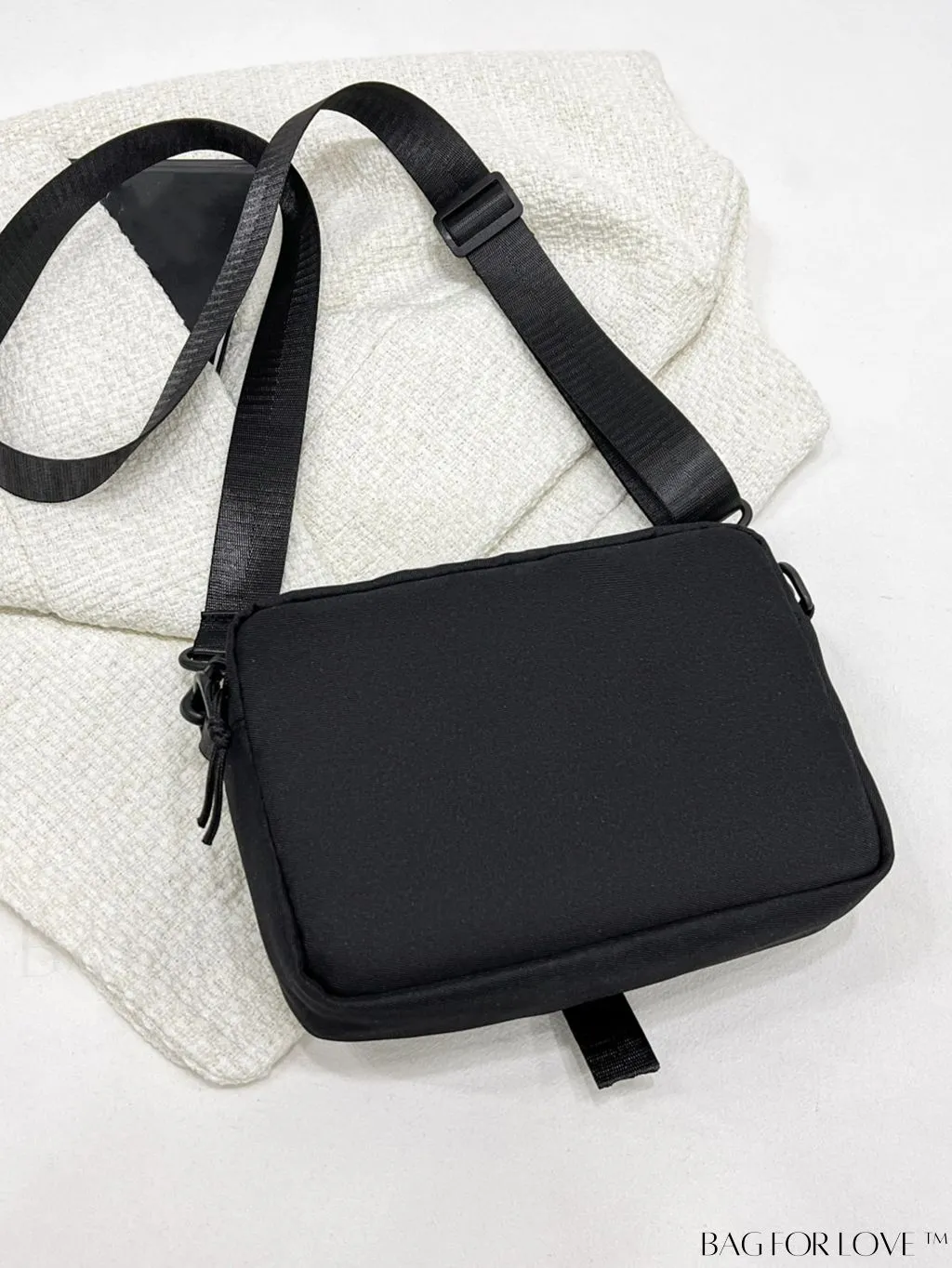BagForLove - Gender-Neutral Shoulder Bag with Stylish Letter Print