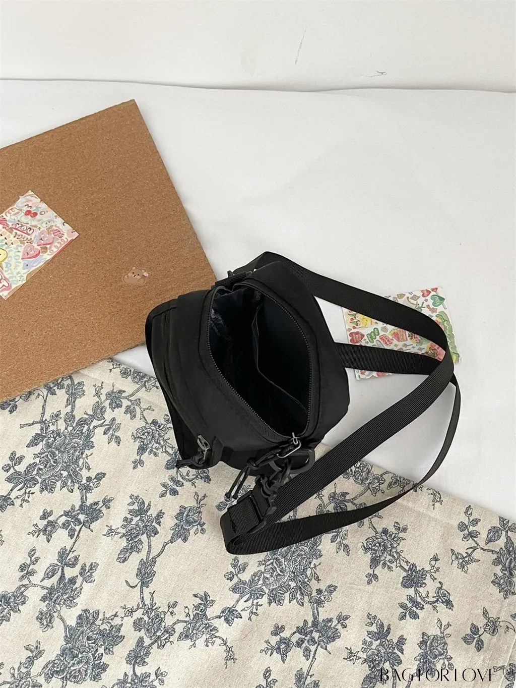 BagForLove - Womens Canvas Crossbody Bag: Stylish Oxford Phone & Shopping Wallet for Students