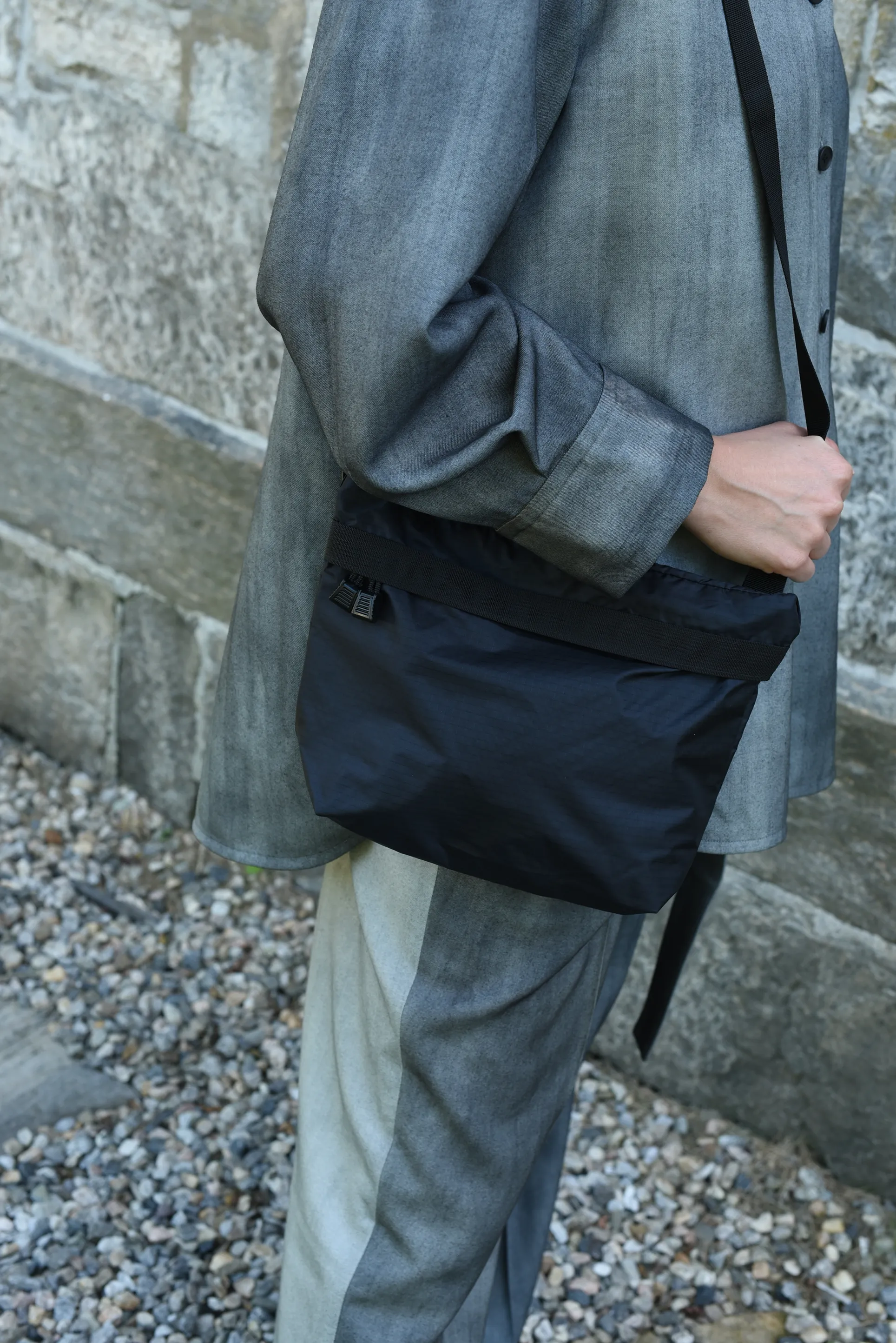 BLACK/BLACK (RN-CR-01)