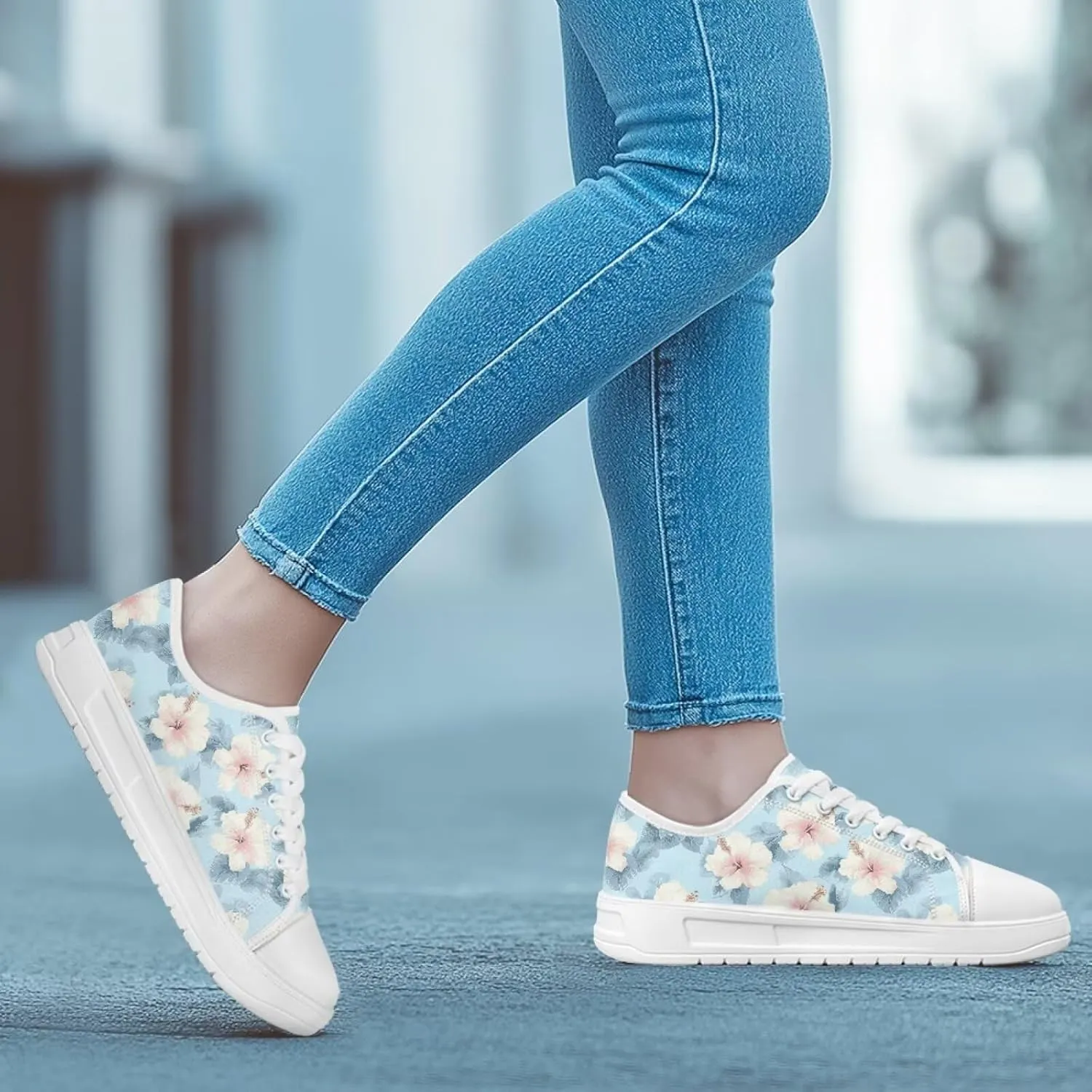 Canvas Shoes for Women Low Top Lace Up Tennis Shoes Girls Fashion Comfortable Sneakers Classic Casual Sneakers