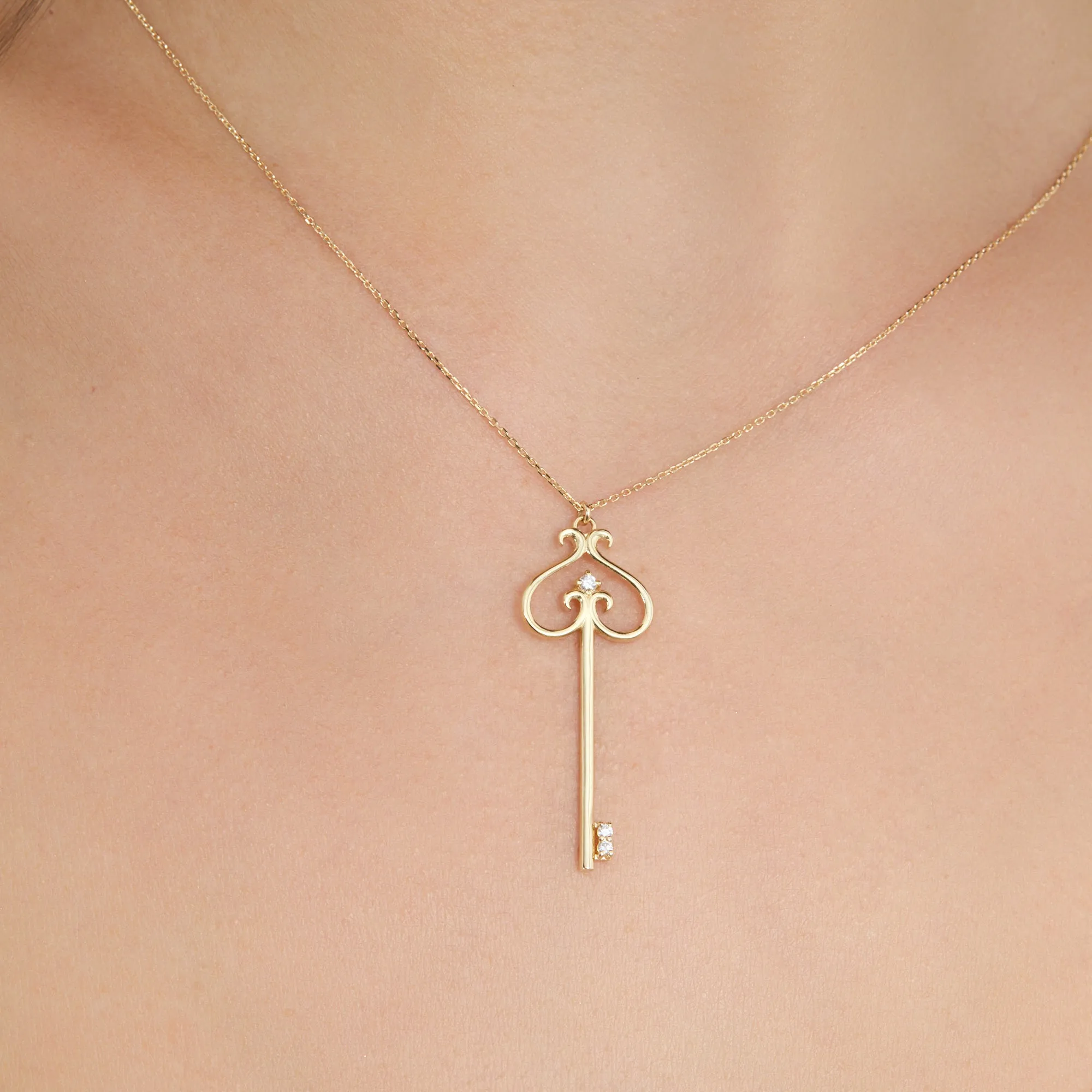 Diamond Key Necklace, Filia
