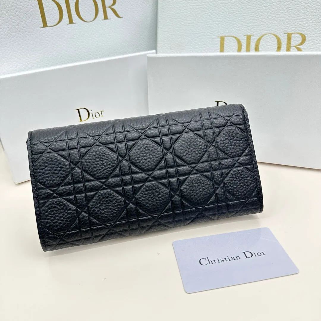 DR366 Dior Dahlia Wallet / 7.4x4.1x1.3inch