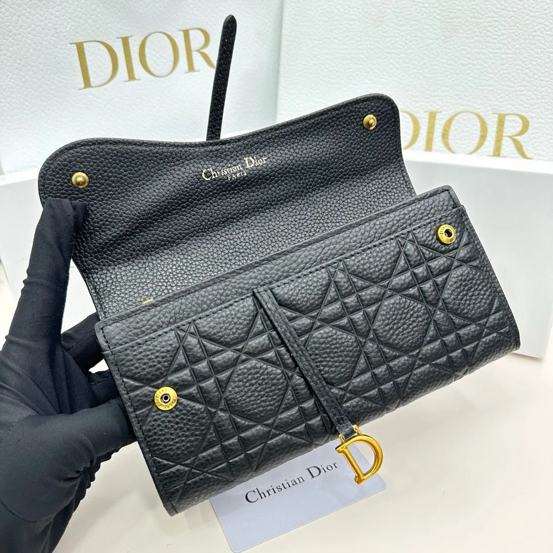DR366 Dior Dahlia Wallet / 7.4x4.1x1.3inch
