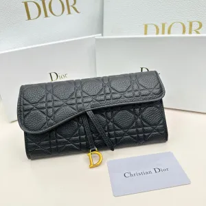 DR366 Dior Dahlia Wallet / 7.4x4.1x1.3inch