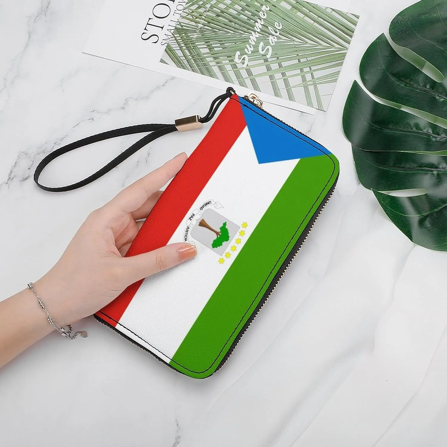 Equatorial Guinea Flag Wallet Long Zipper Purse with Removable Wristlet Women Men Stylish Travel Clutch