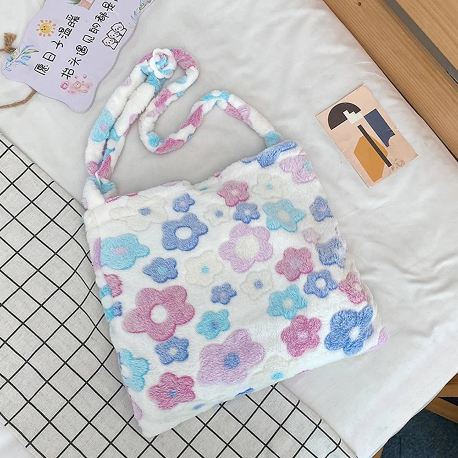 Fluffy Tote Bag Cute Plush Underarm Bag Y2K Furry Flower Heart Fuzzy Shoulder Bag for Women Autumn Winter
