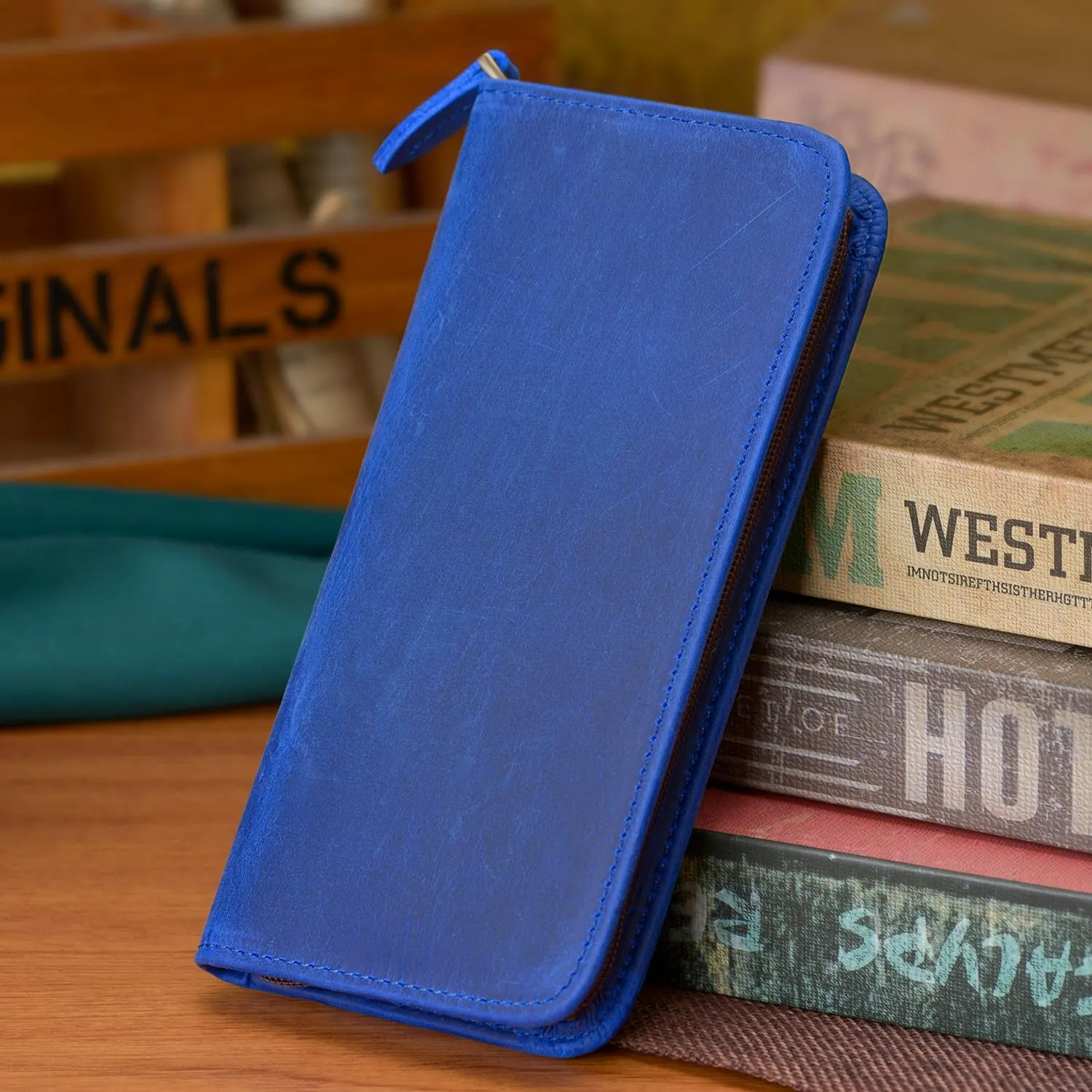 Fountain Pen Case 3 Divided Slots Crazy Horse Leather Pen Holder, Handmade Display Zippered Pouch for Rollerball Pen-Blue