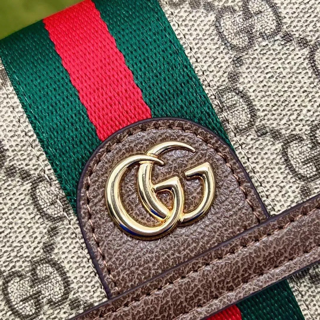 GC614 Ophidia GG Chain Wallet / 7.5"W x 4"H x 1.5"D