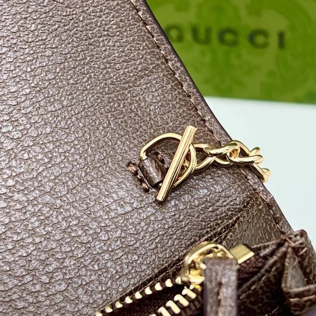 GC614 Ophidia GG Chain Wallet / 7.5"W x 4"H x 1.5"D