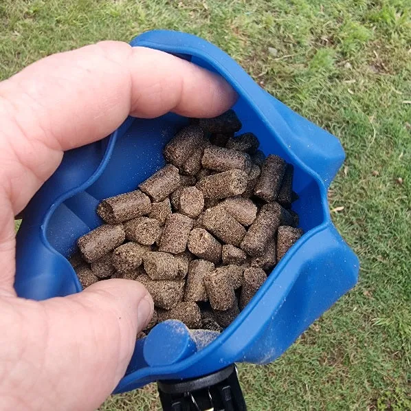 Horse & Dog Training MEDIUM Snakpak Pocket Treat Pouch