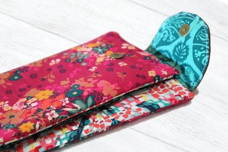 Large Ladies Wallet with Cork Flap