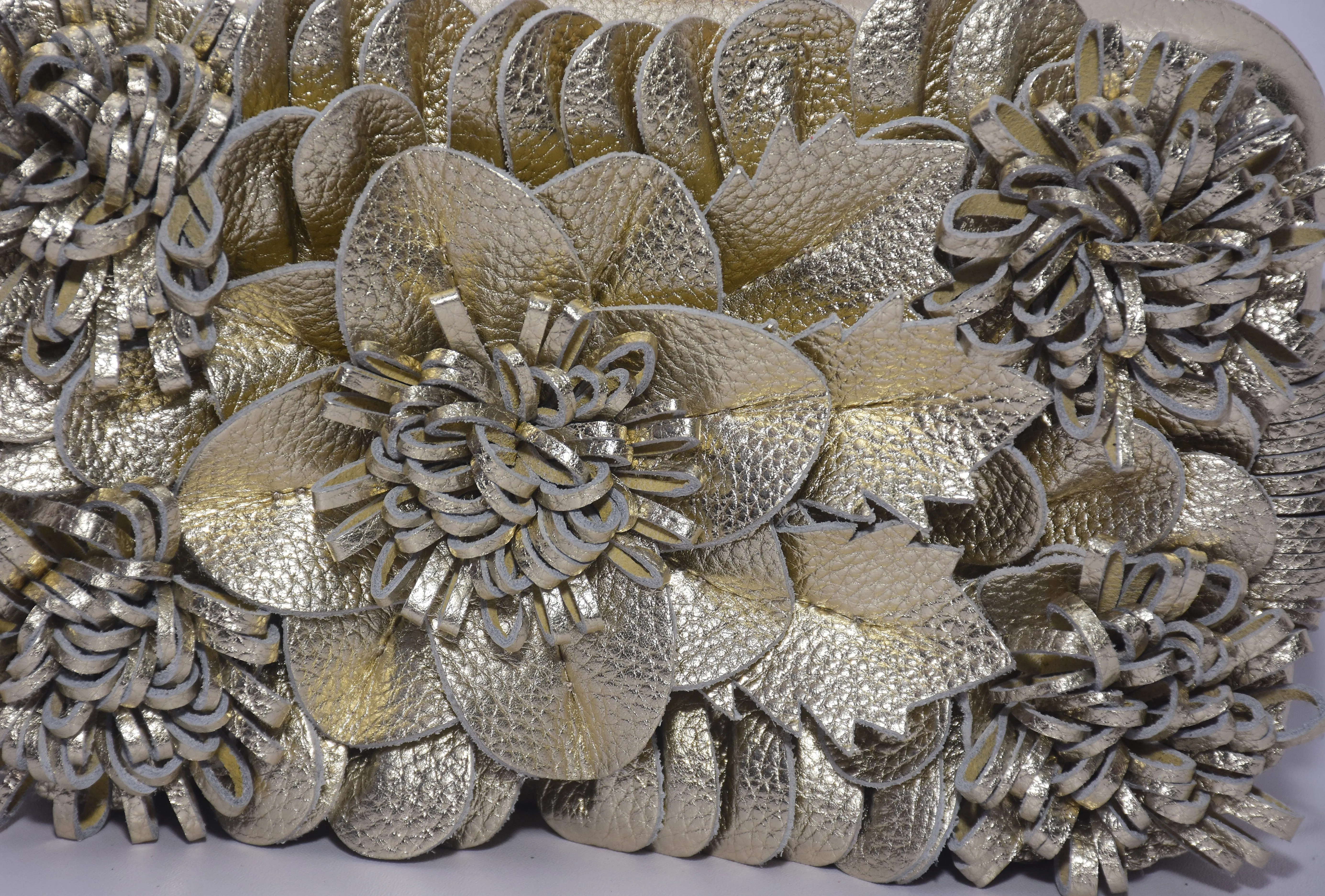 LEATHER FLORAL BOX CLUTCH
