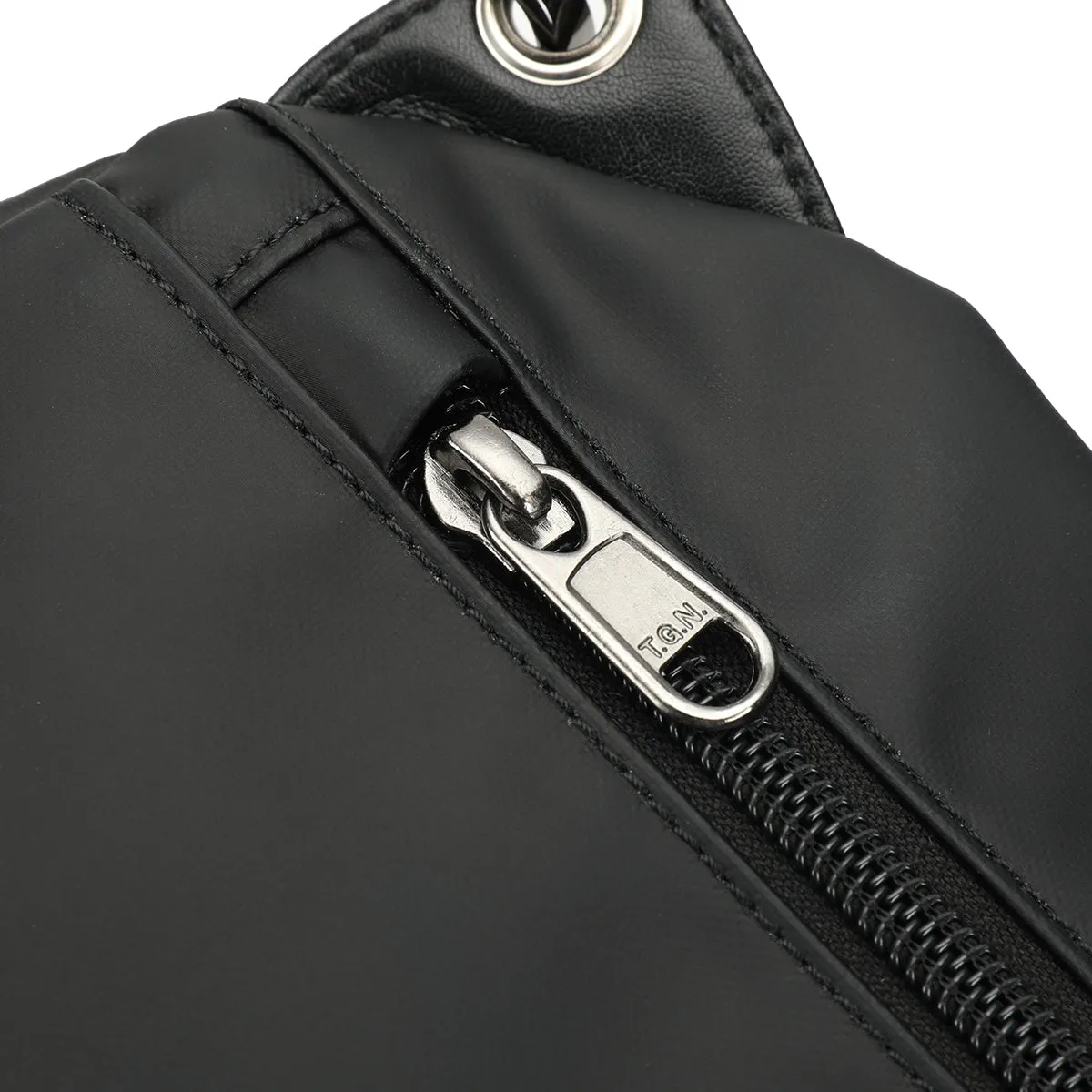Lightweight Daily Messenger Bag