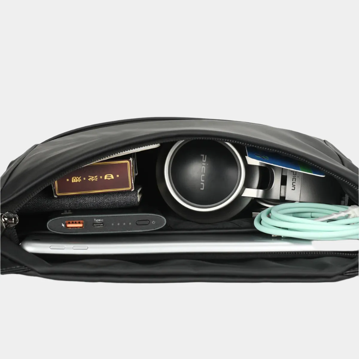 Lightweight Daily Messenger Bag