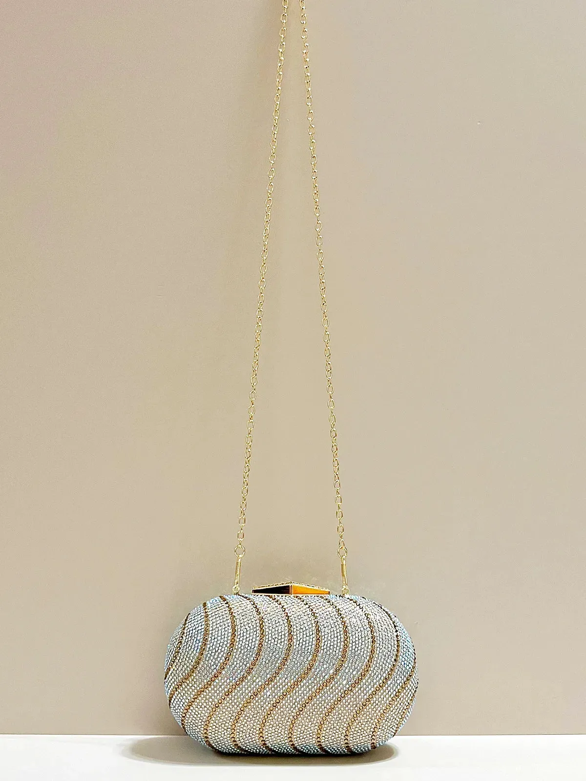 Luxury Women's PU Leather Handbag – Elegant and Versatile for Any Occasion