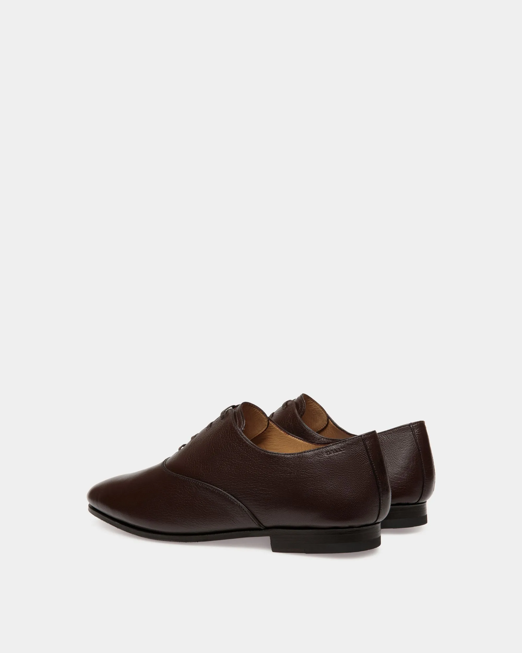 Plume Oxford in Brown Grained Leather