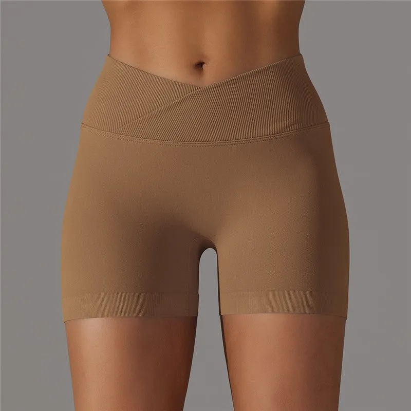 Seamless Breathable Solid Color Athletic Shorts