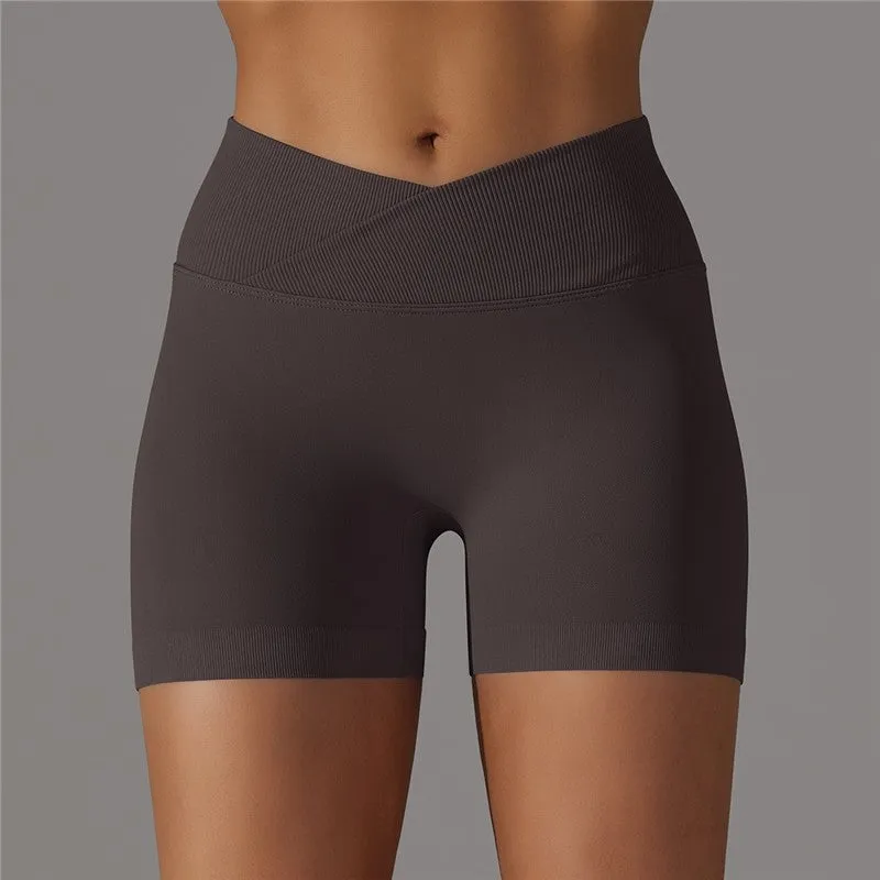 Seamless Breathable Solid Color Athletic Shorts