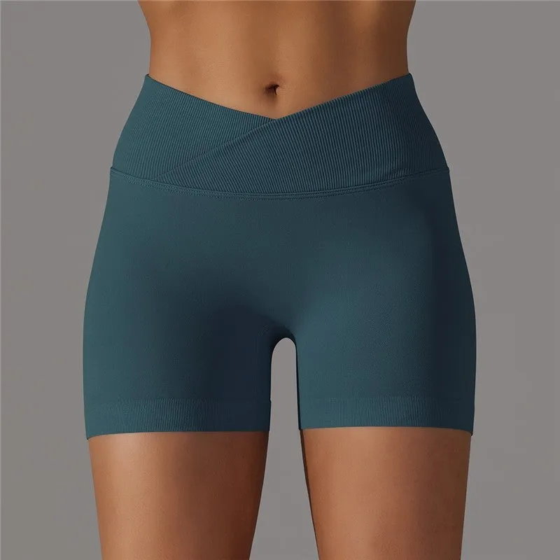 Seamless Breathable Solid Color Athletic Shorts
