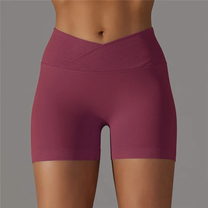 Seamless Breathable Solid Color Athletic Shorts