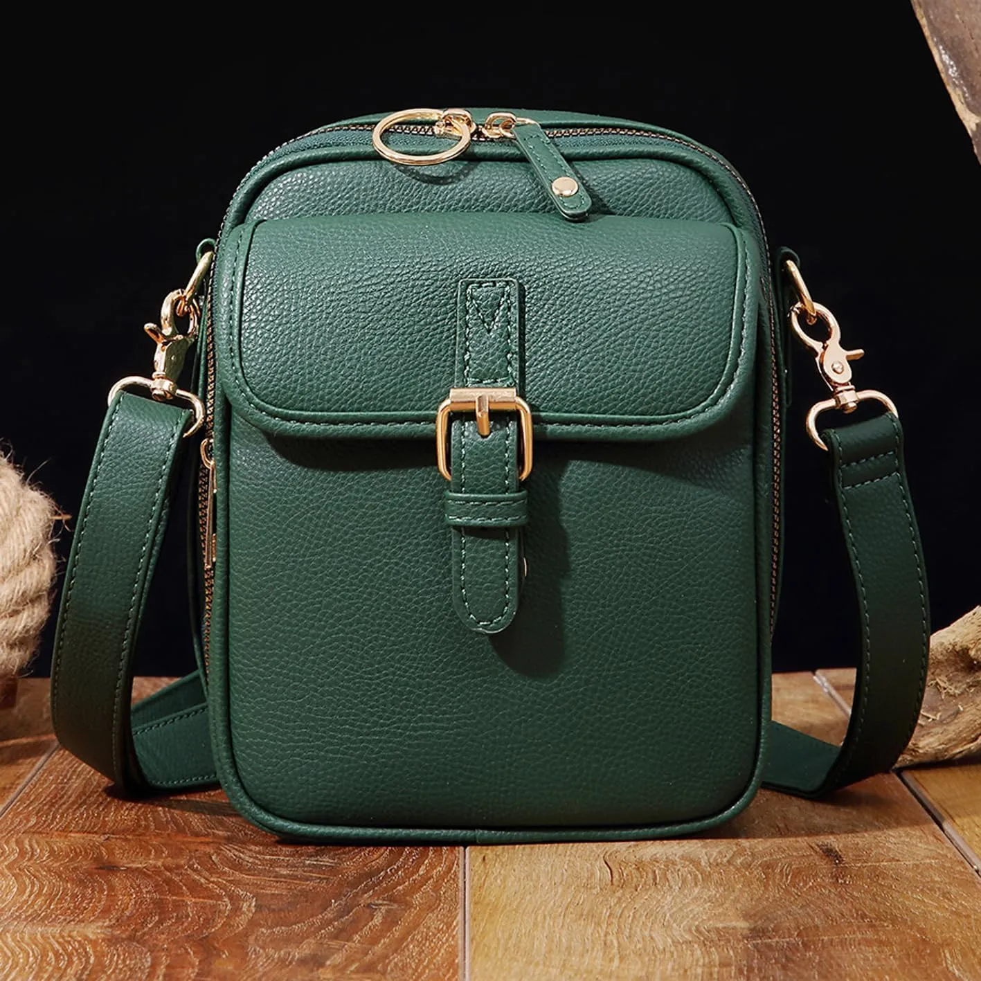 Small Crossbody Bag for Women Men Leather Fanny Pack RFID Chest Bag for Travel (Green)