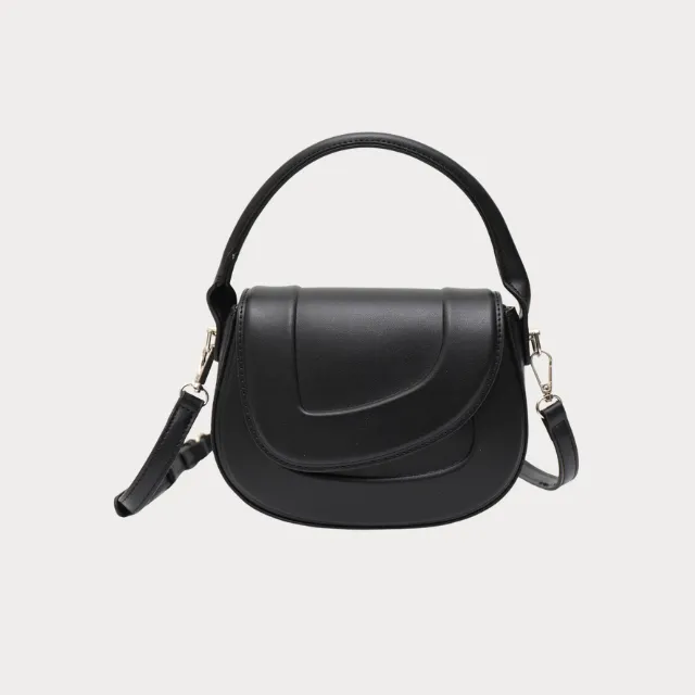 Stylish Minimalist Designer Saddle Bags