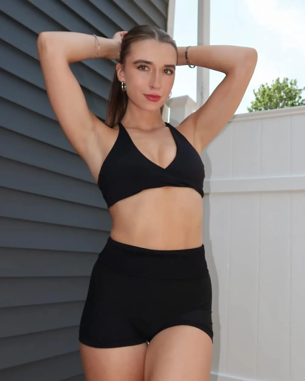 SUUKSESS Women 2 Piece Open Back Strappy Sports Bra Pack Twist V Neck Workout Crops
