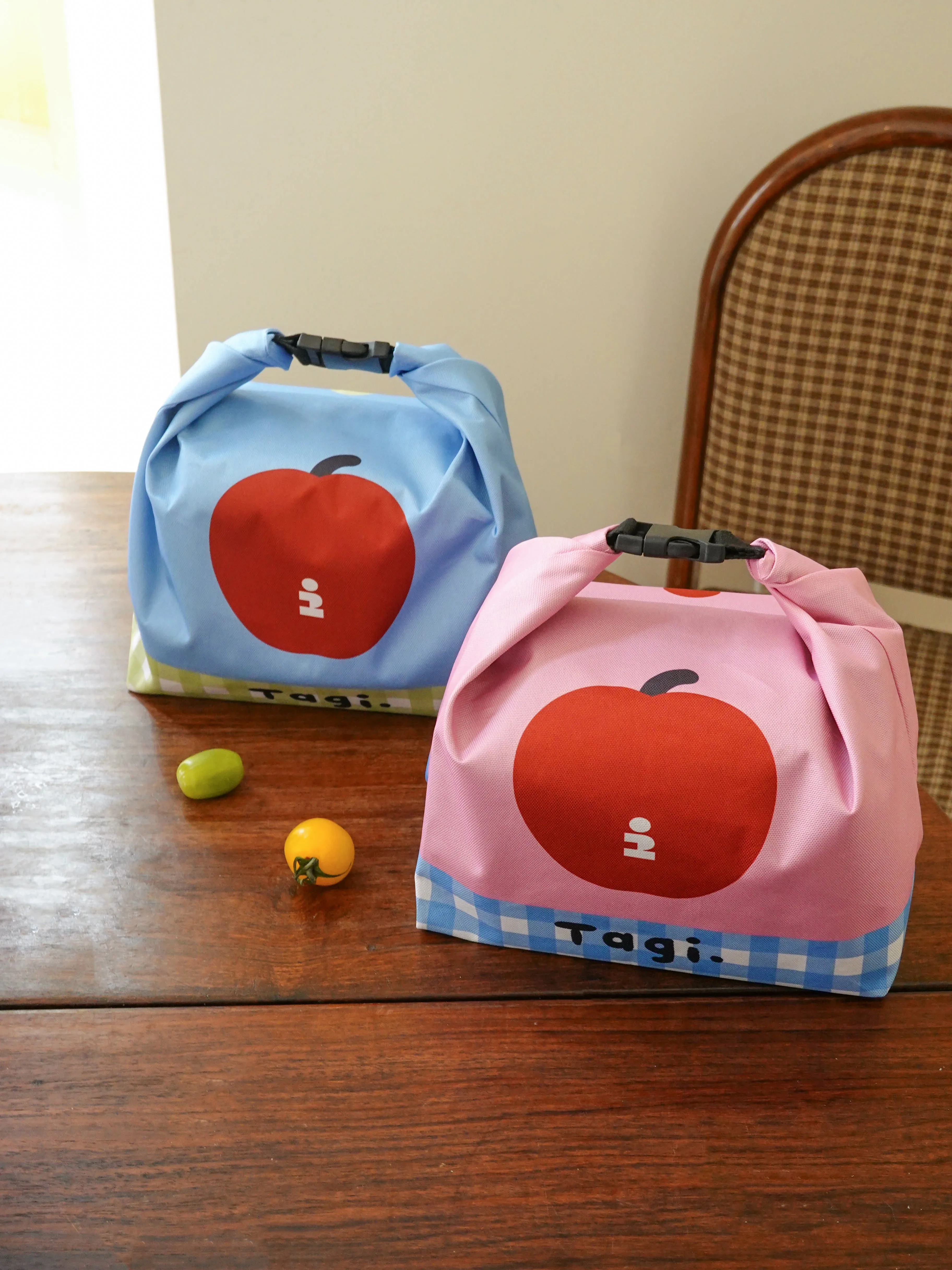 Tagi. imagine Apple Portable Storage Bag
