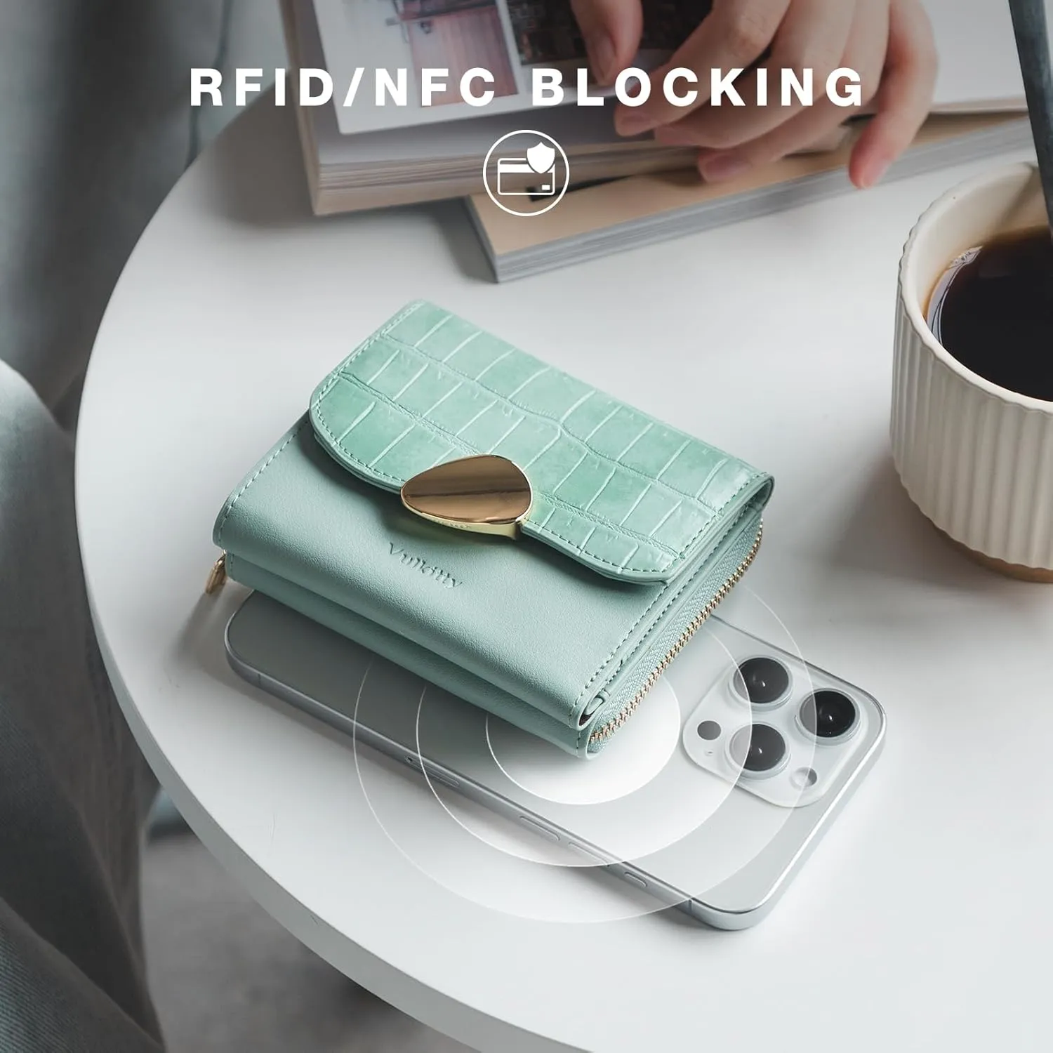 Trifold Leather Wallet for Women RFID Blocking, Small Compact Purse with Zipper Pocket, Ideal for Gift, Green