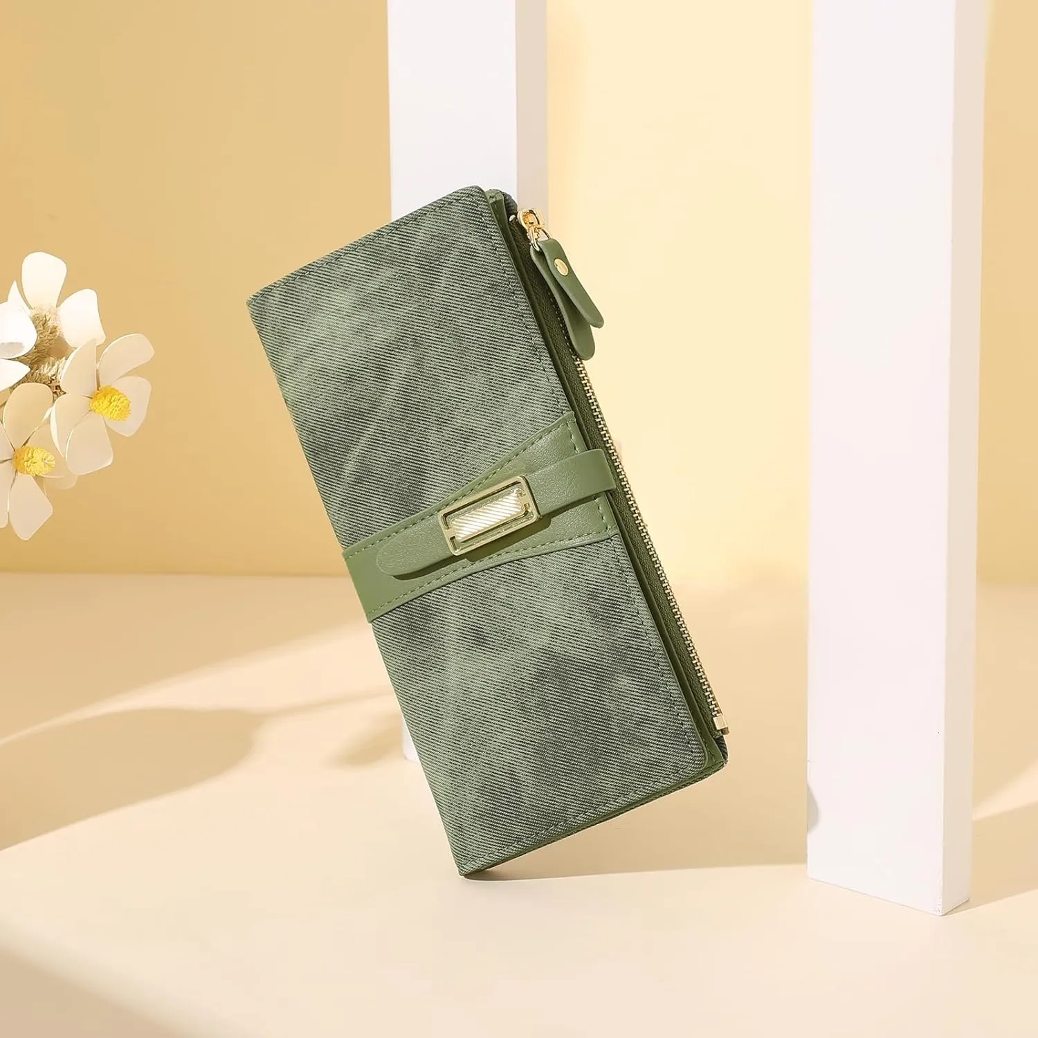 Wallets for Women Leather Large Size RFID Blocking Bifold Multi Card Wallet Case Credit Card Holder for Women with Zipper Pocket