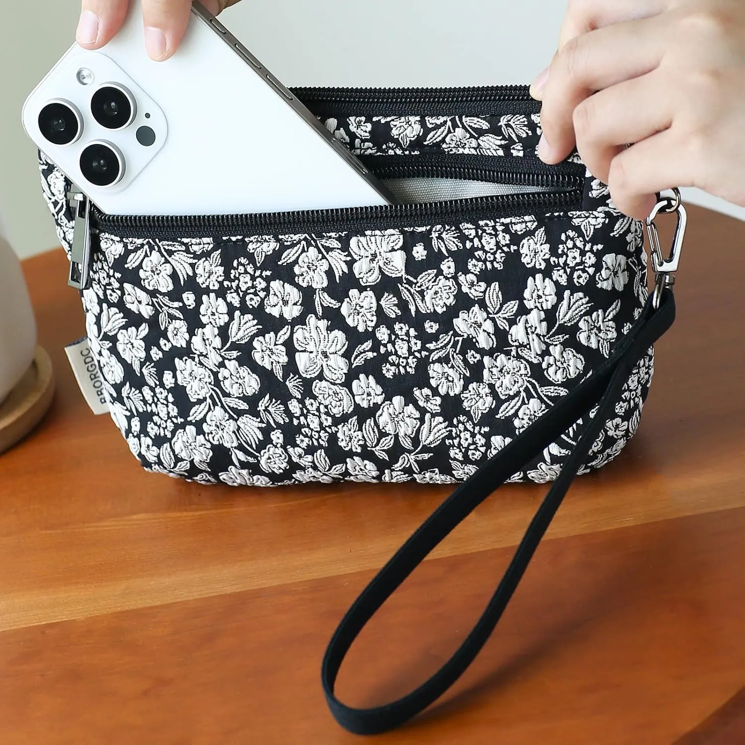 Women Zipper Wristlet Wallet with Coin Pocket