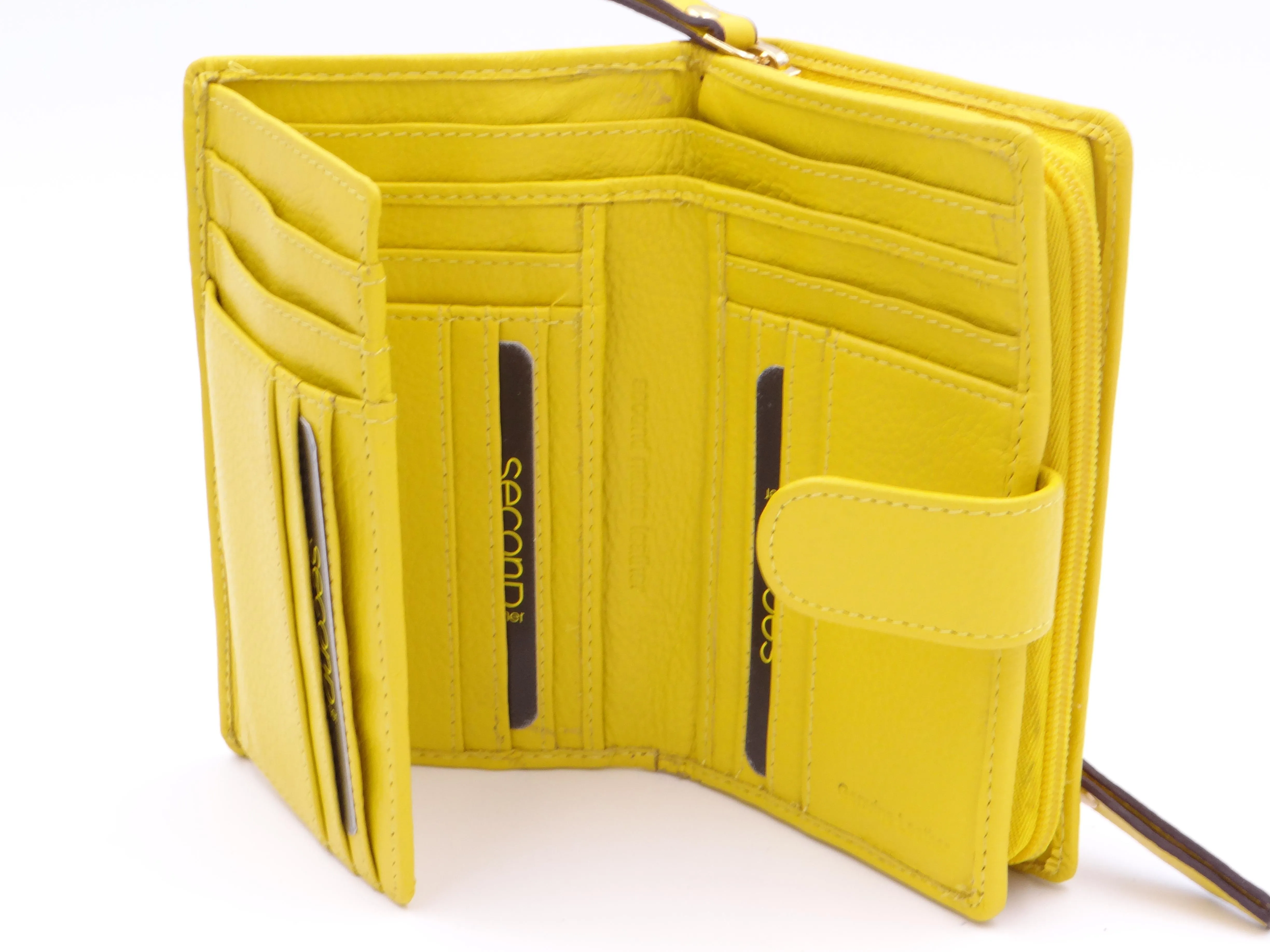 Womens Medium Wallet