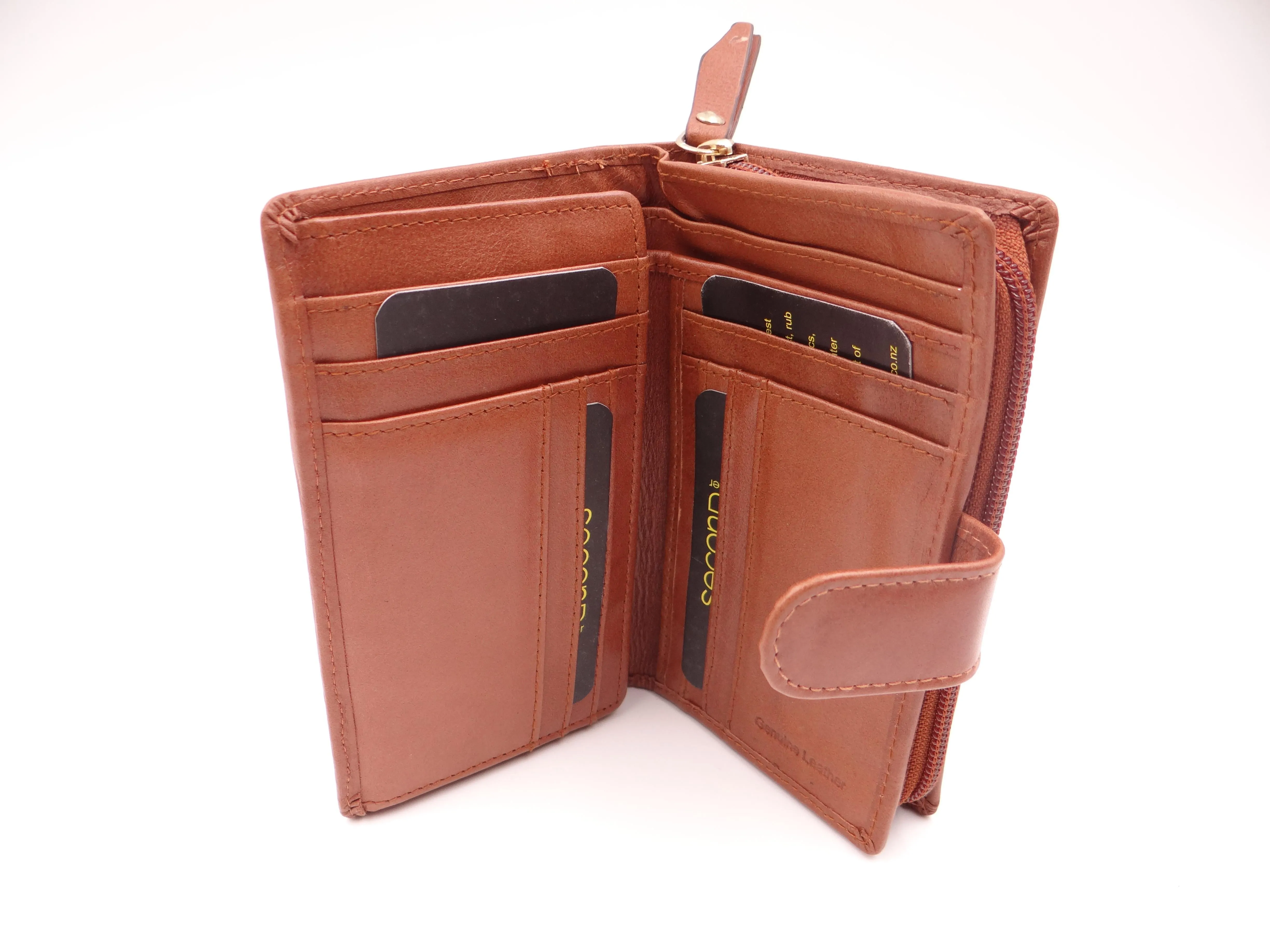 Womens Medium Wallet