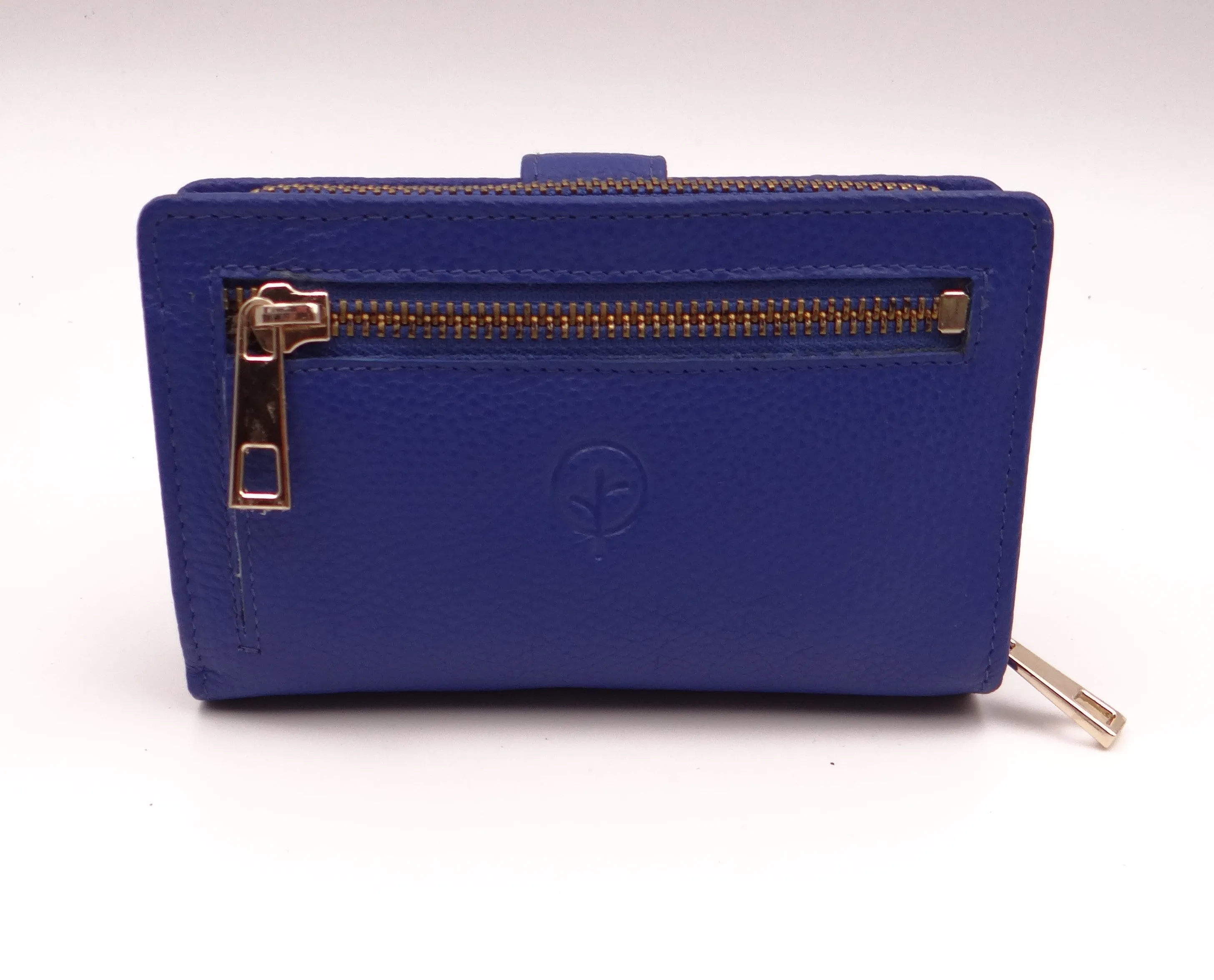 Womens Medium Wallet