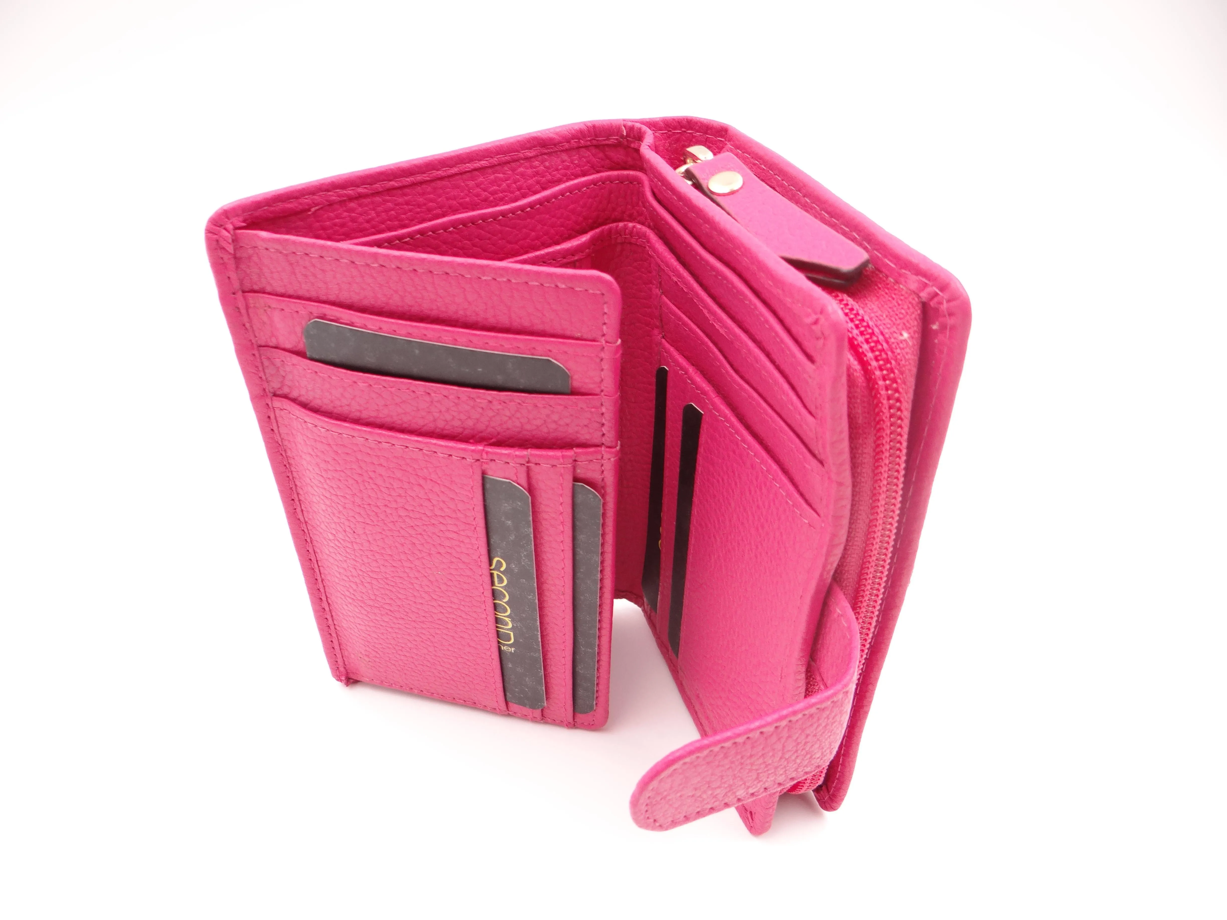 Womens Medium Wallet
