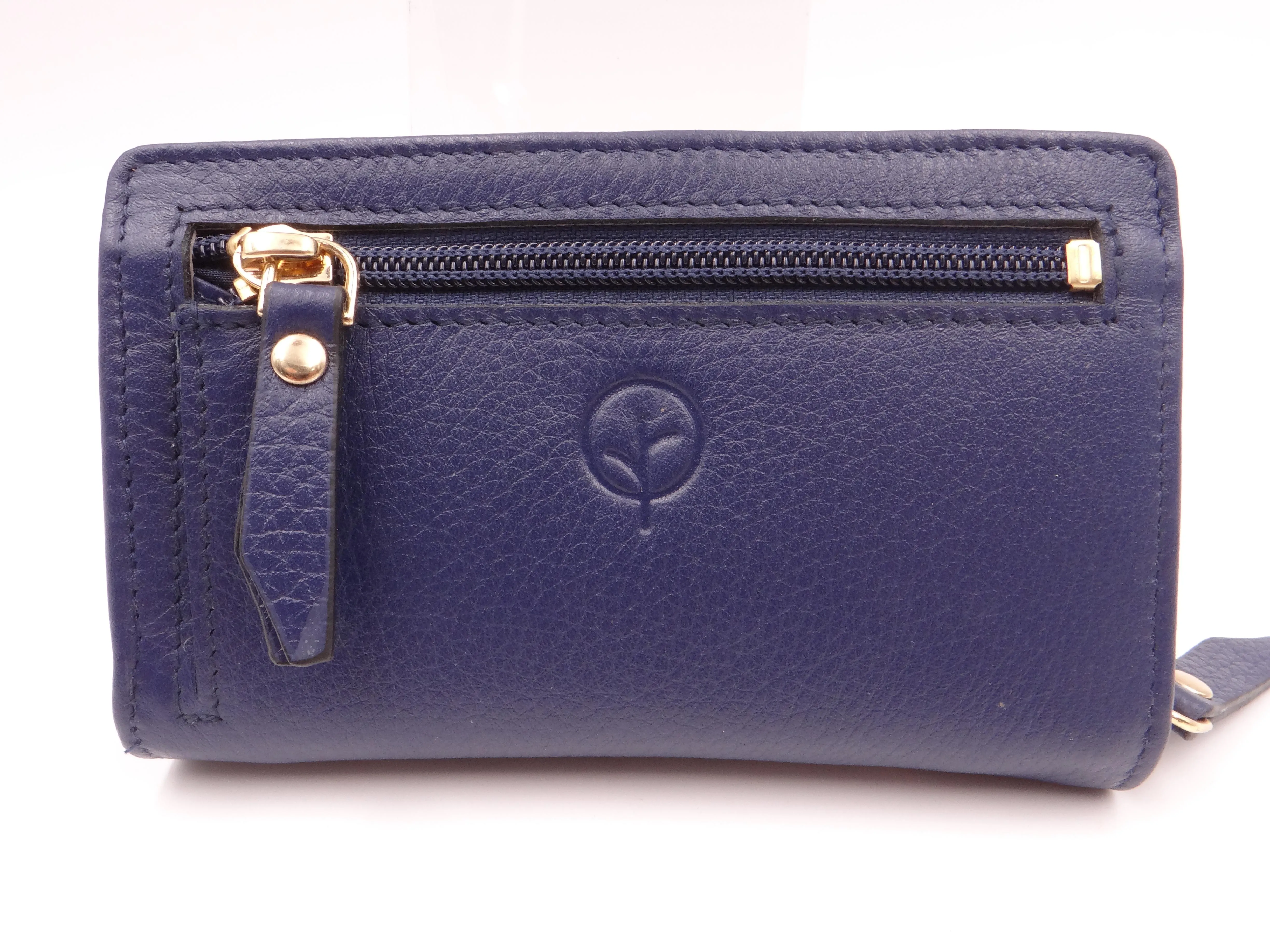 Womens Medium Wallet