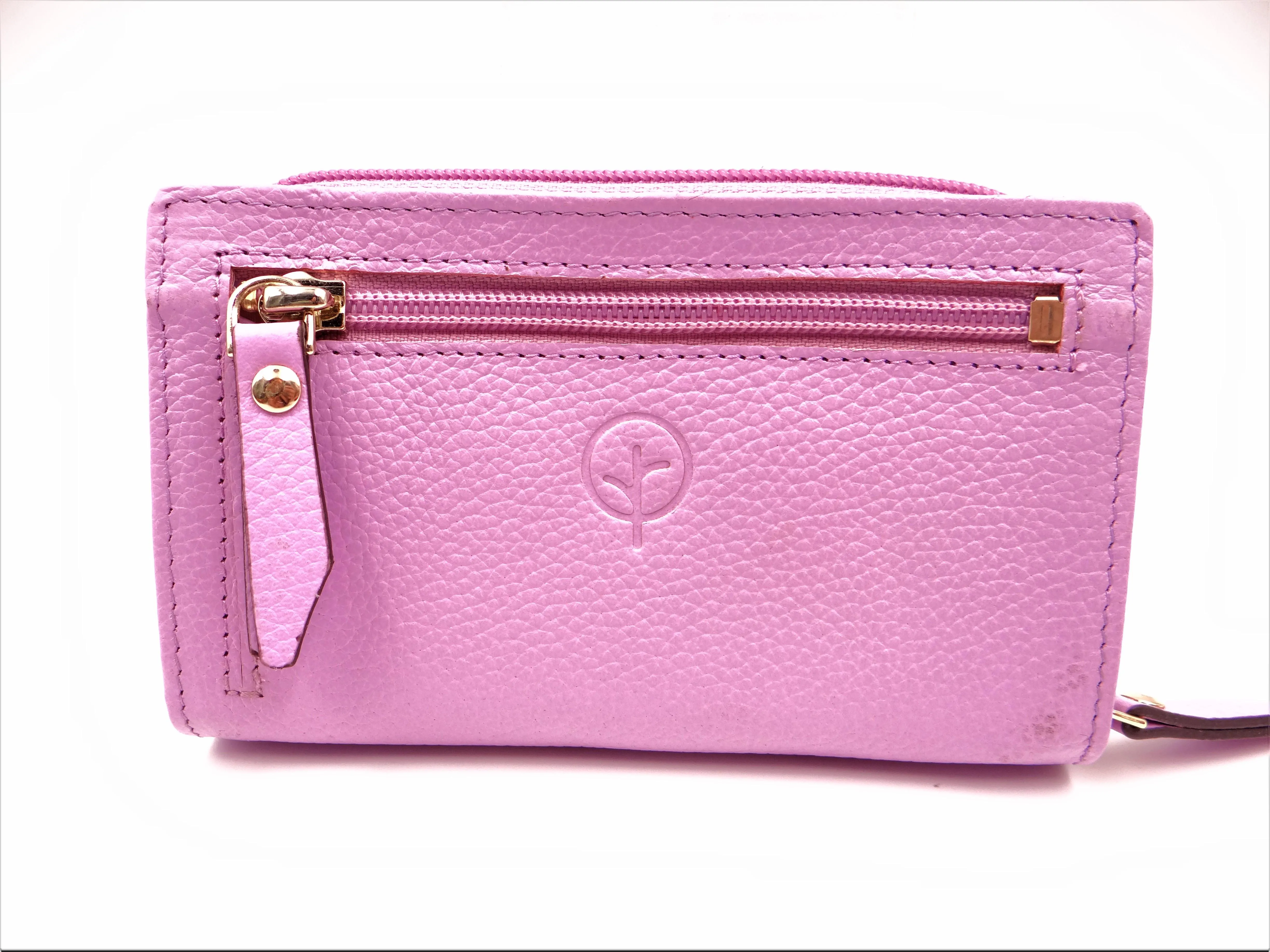 Womens Medium Wallet
