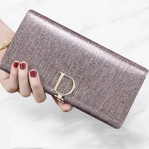 Women's wallet leather elegant pearly D buckle