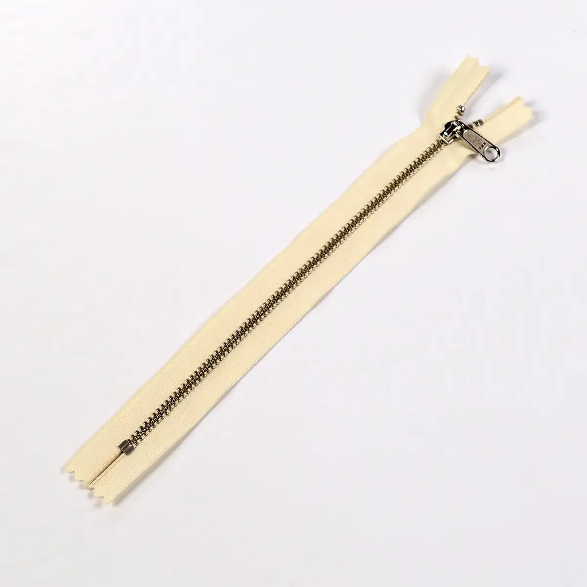 YKK 4.5 Nickel Bag Zipper Long Pull 8 Inch