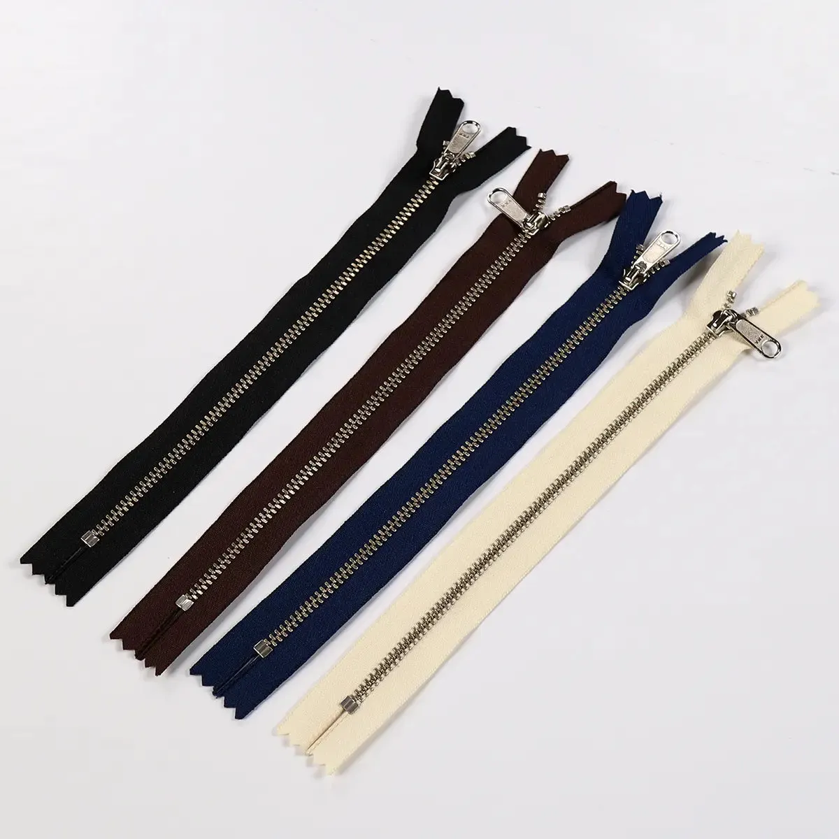YKK 4.5 Nickel Bag Zipper Long Pull 8 Inch