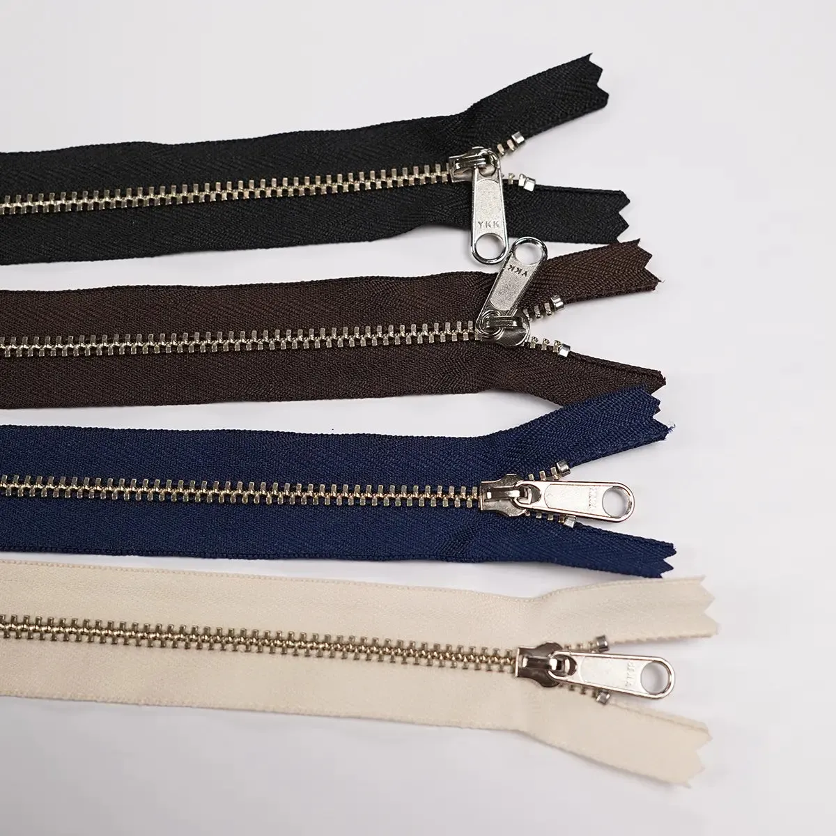 YKK 4.5 Nickel Bag Zipper Long Pull 8 Inch